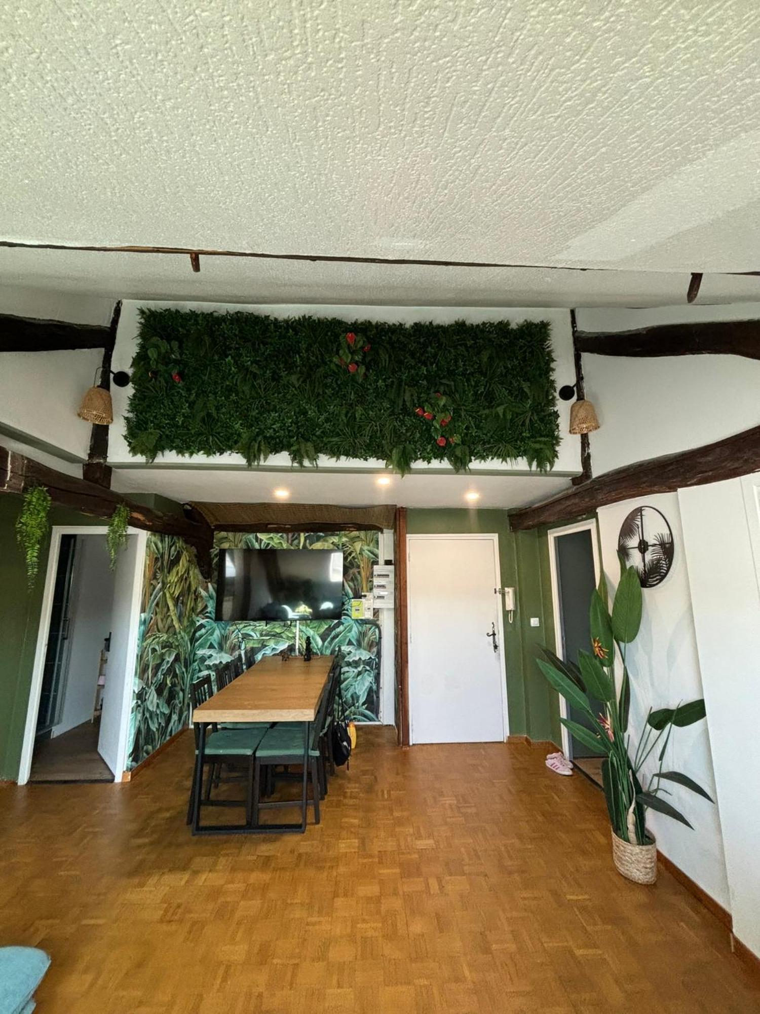 Jungle Cosy Apartment Лувие Екстериор снимка