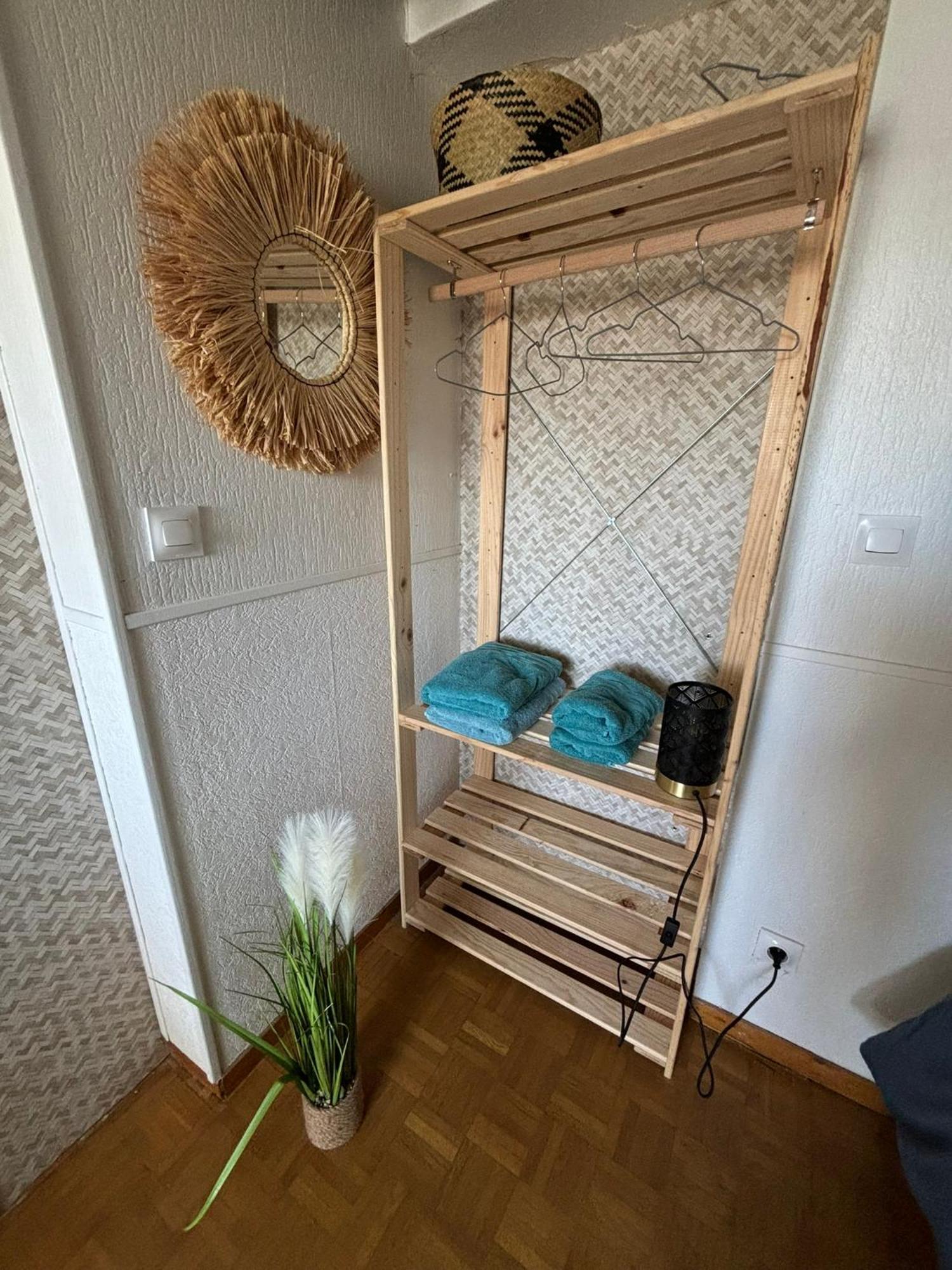 Jungle Cosy Apartment Лувие Екстериор снимка